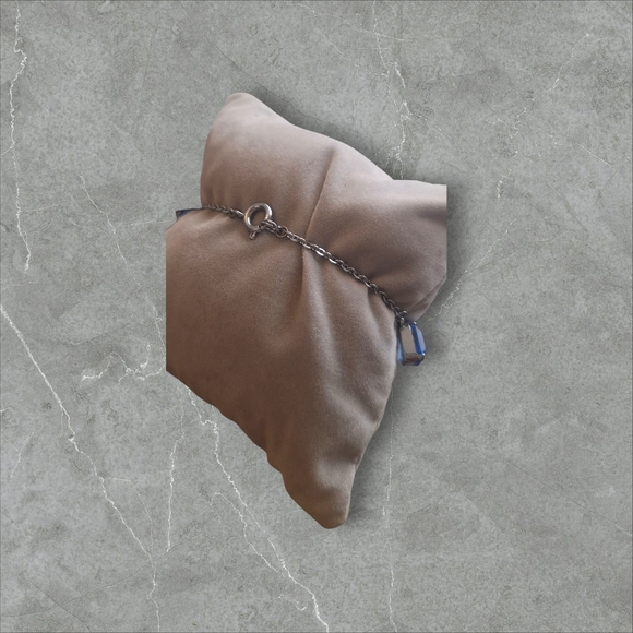 Elegant Blue Gemstone Bracelet 6.5" - Picture 3 of 8